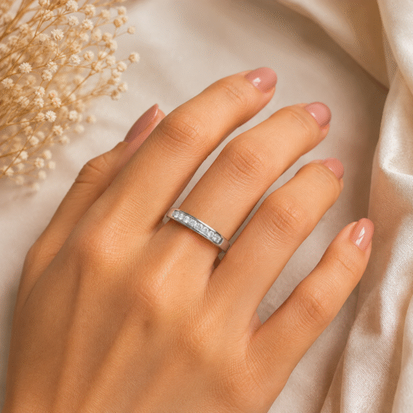 Flow Diamond Ring