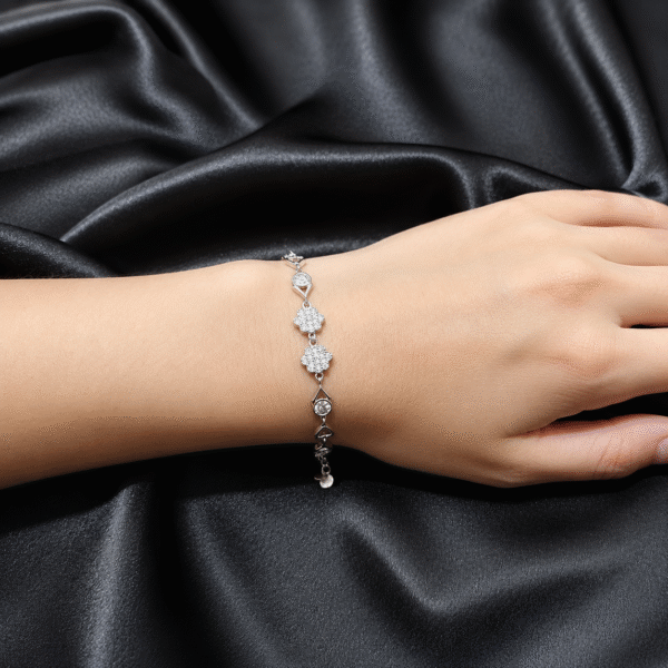 Heart Bloom Bracelet