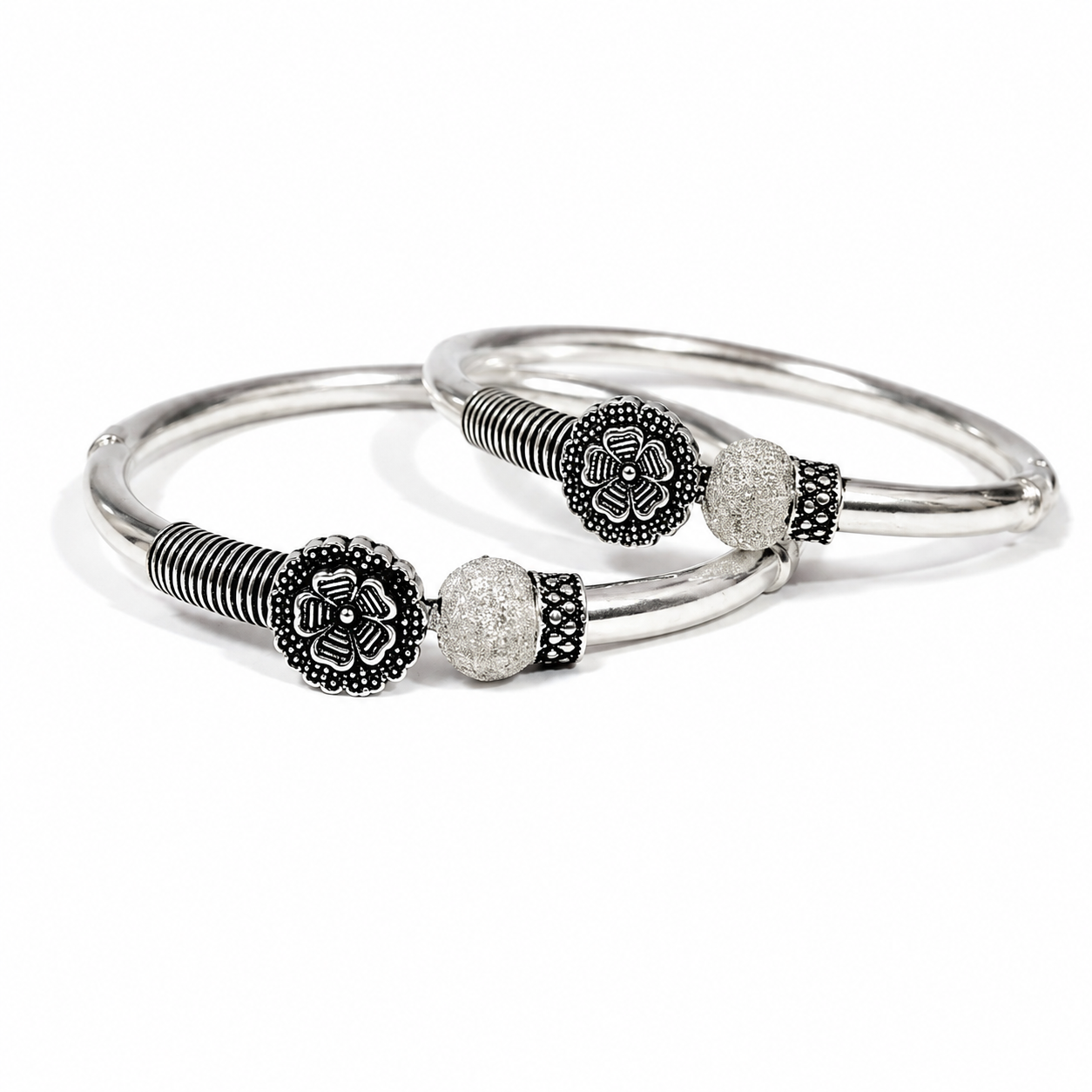 Royal Bloom Oxidised Kada